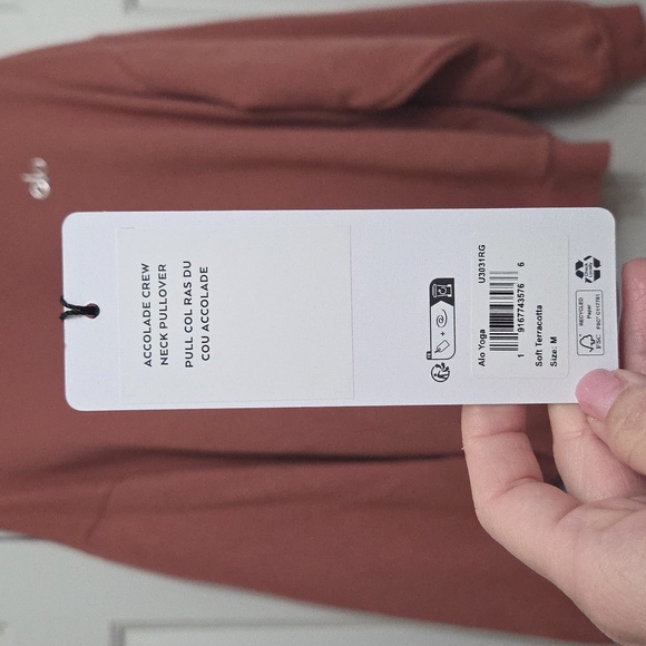 Alo Yoga Accolade Crew Neck Pullover Sweatshirt Soft Terracotta/ M - Picture 4 of 16